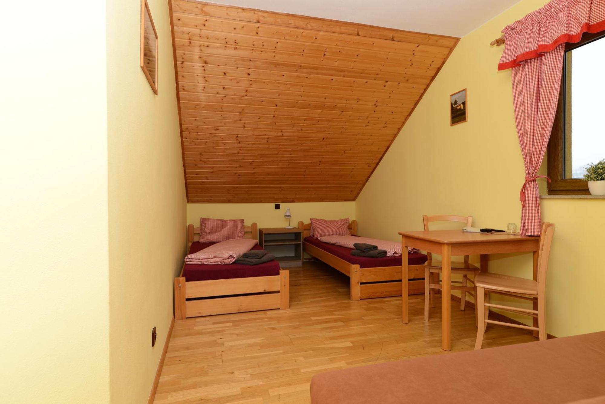 Podvesky Mlyn Hotel Tlumacov Bagian luar foto